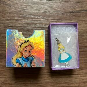 Disney Alice in Wonderland Silver Charm